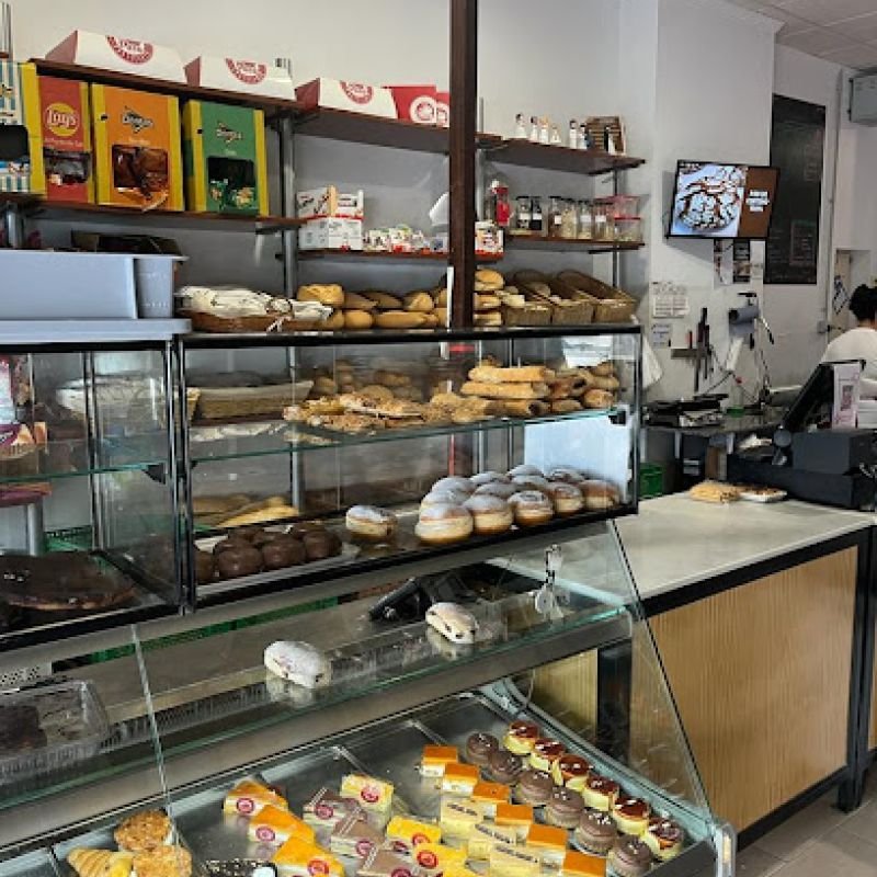 Panaderia & Pasteleria Paco