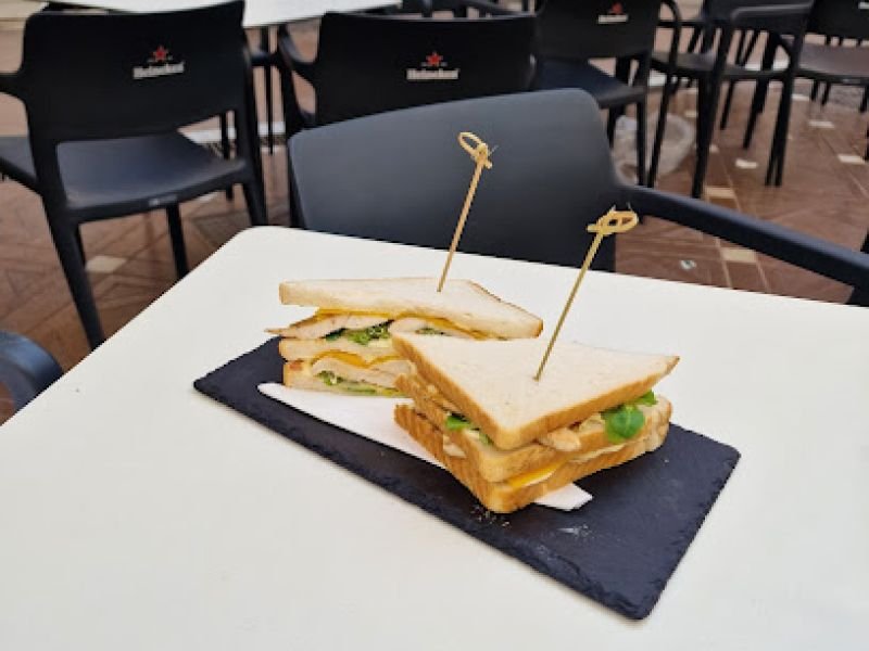 Bar Cafeteria Real