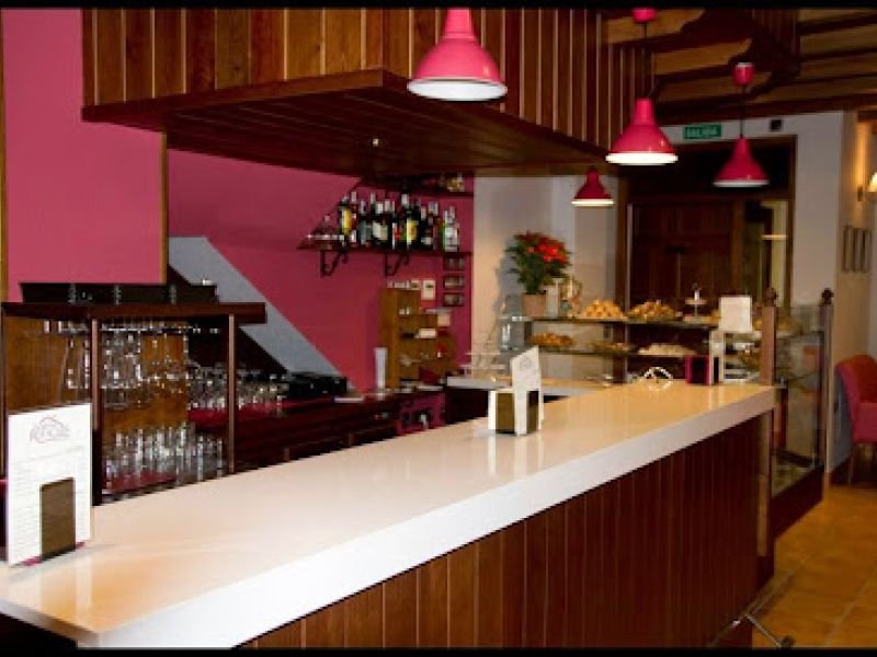 Cafeteria-Pasteleria Rotacapa