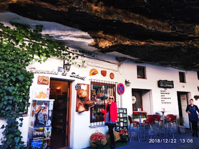 Cafeteria bar sol y sombra