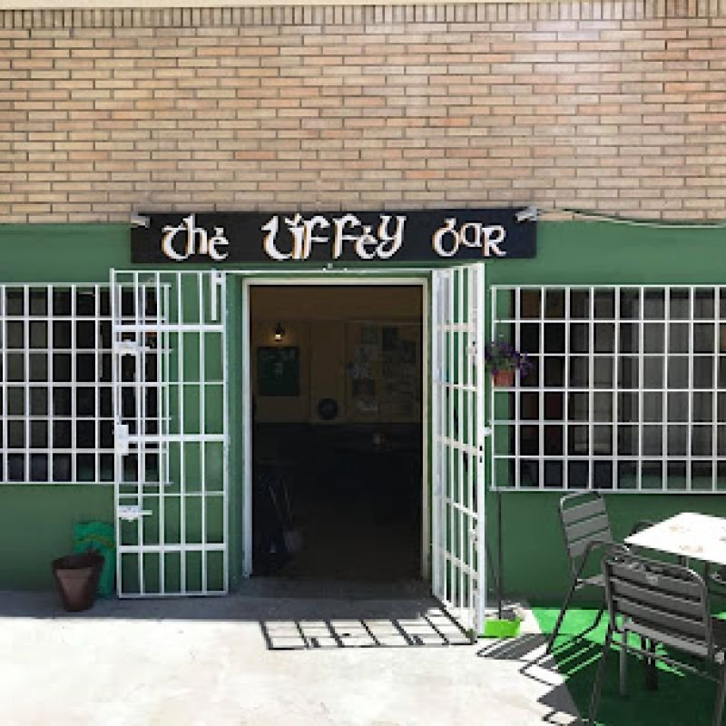 The Liffey Irish Bar, La Linea – Live Music & Sports Bar