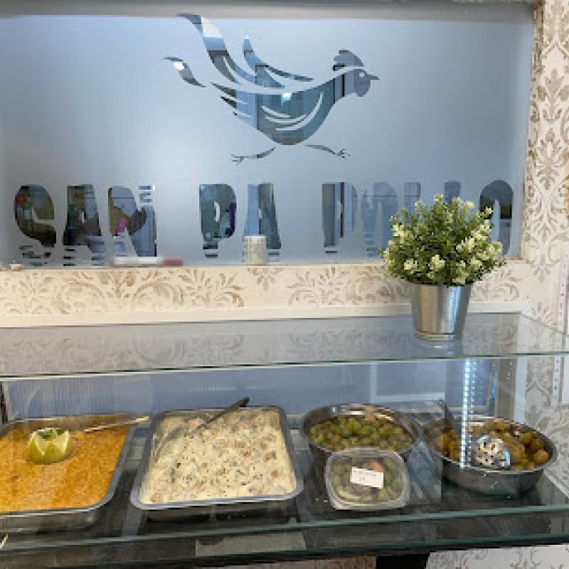 Asador de pollos y freiduria San Pa Pollos