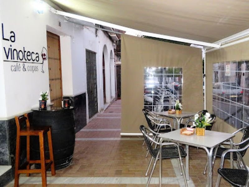 Cafe y copas La Vinoteca