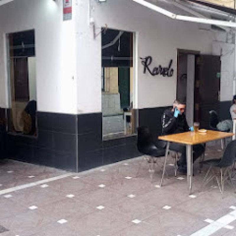 Revuelo Taberna Urbana