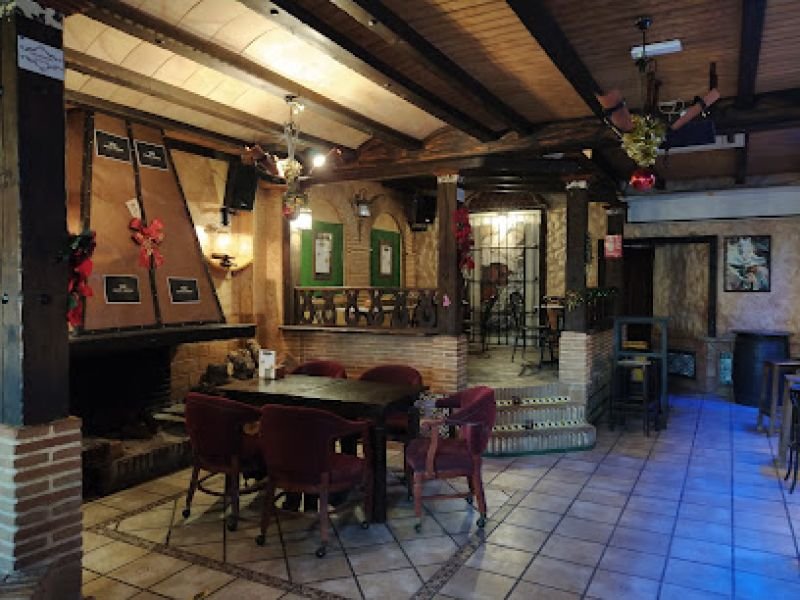 Cafe amos pub
